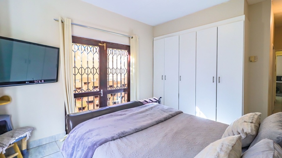 2 Bedroom Property for Sale in Morningside Gauteng