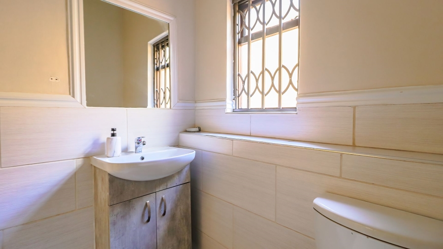 2 Bedroom Property for Sale in Morningside Gauteng