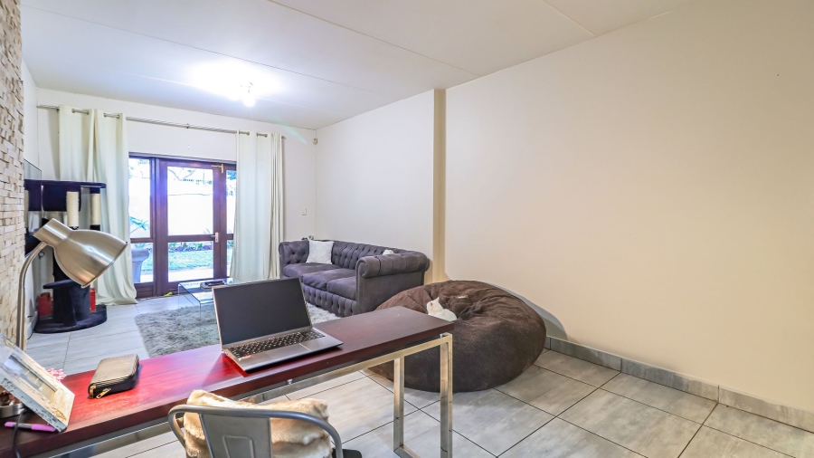 2 Bedroom Property for Sale in Morningside Gauteng