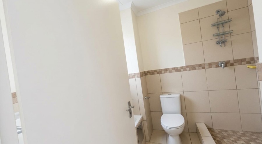 To Let 3 Bedroom Property for Rent in Barbeque Downs Gauteng