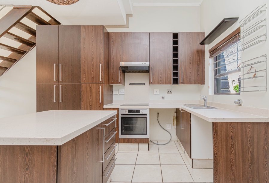 To Let 2 Bedroom Property for Rent in Lonehill Gauteng