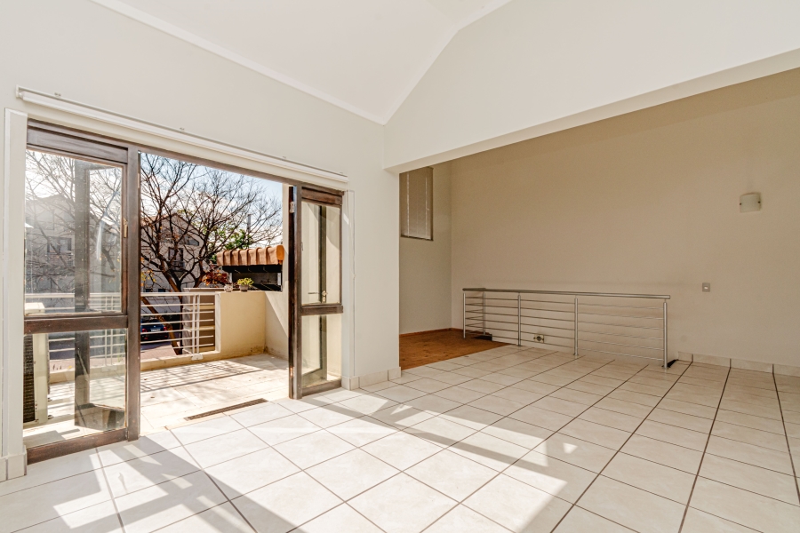 To Let 2 Bedroom Property for Rent in Lonehill Gauteng