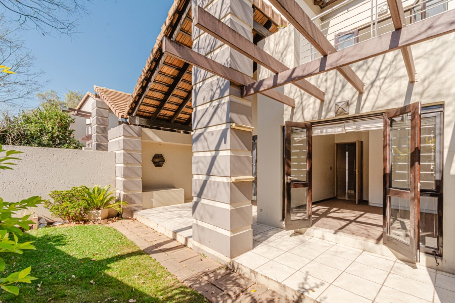 To Let 2 Bedroom Property for Rent in Lonehill Gauteng