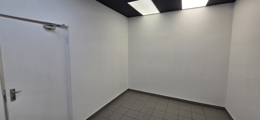To Let Commercial Property for Rent in Honeydew Gauteng