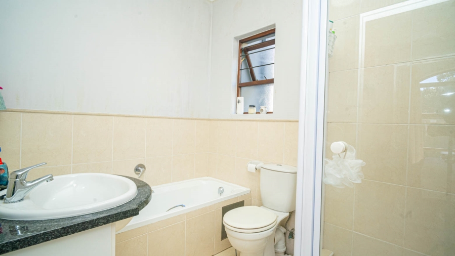 2 Bedroom Property for Sale in Craighall Park Gauteng
