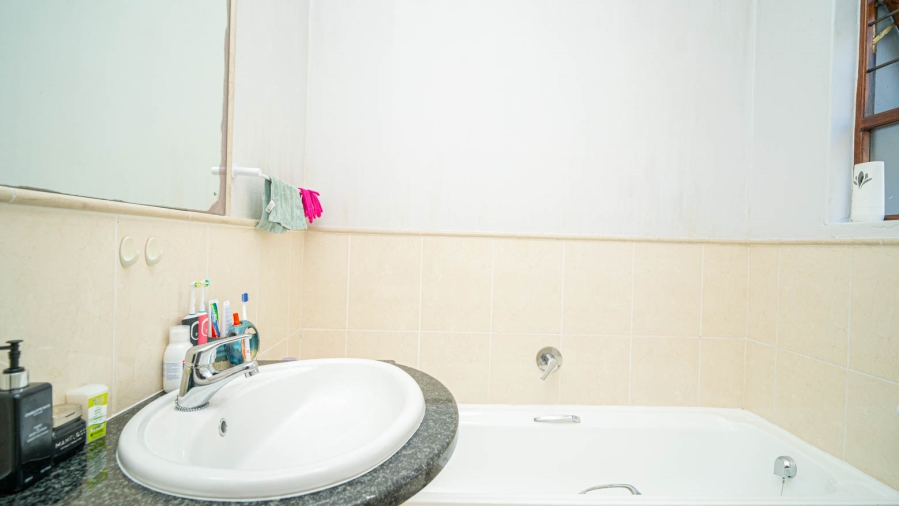 2 Bedroom Property for Sale in Craighall Park Gauteng