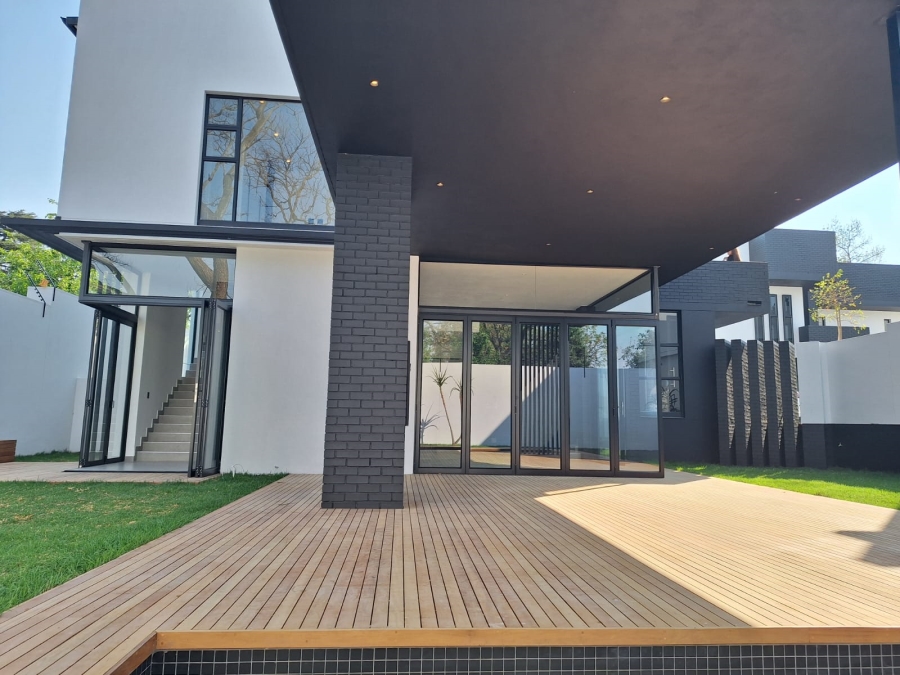 4 Bedroom Property for Sale in Illovo Gauteng