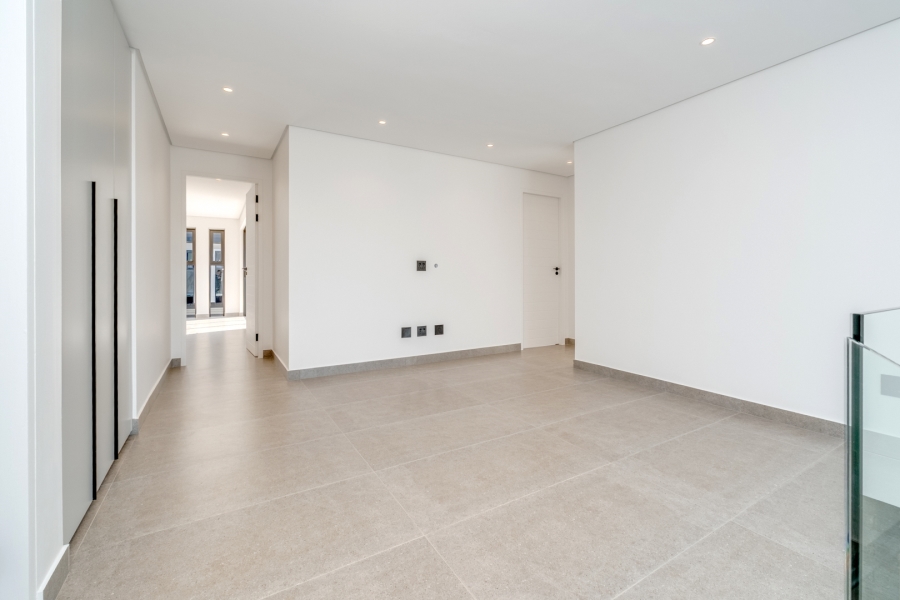 4 Bedroom Property for Sale in Illovo Gauteng