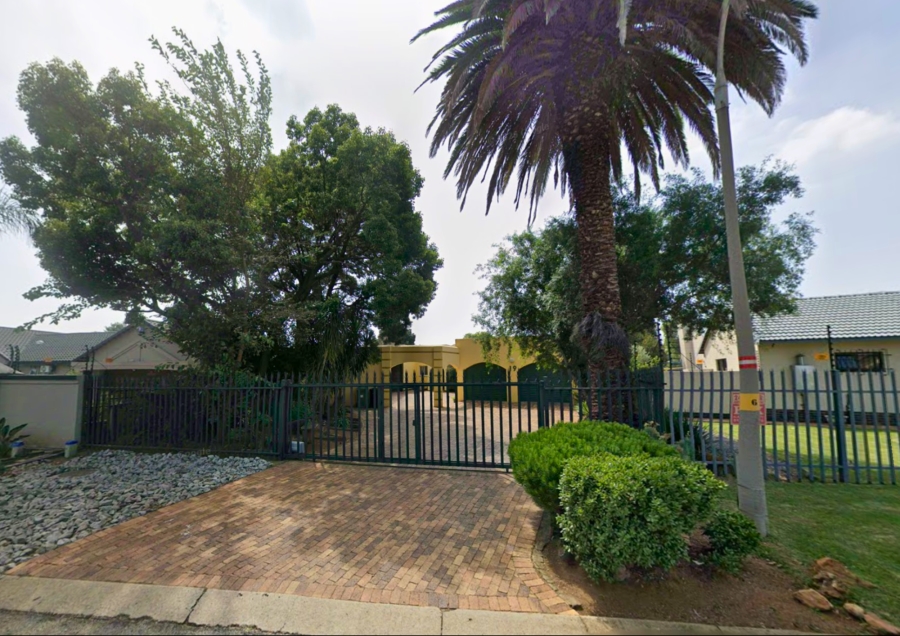 3 Bedroom Property for Sale in Brackenhurst Gauteng