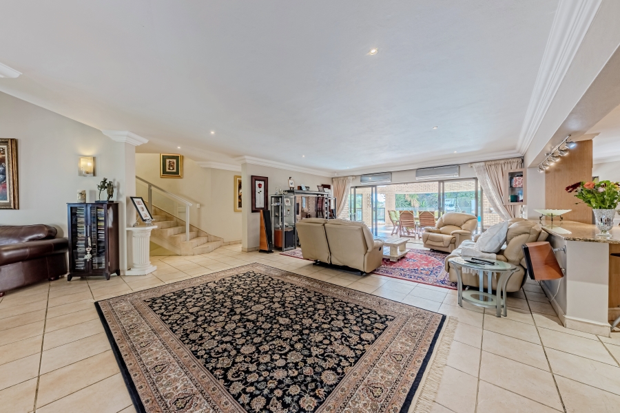 To Let 7 Bedroom Property for Rent in Featherbrooke Estate Gauteng