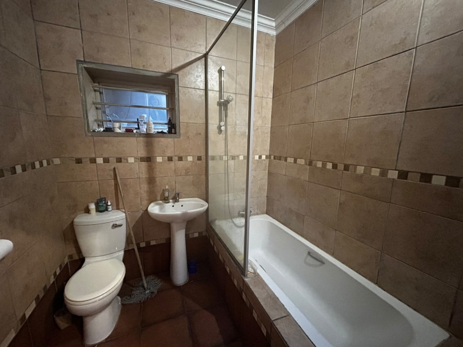 To Let 4 Bedroom Property for Rent in Villieria Gauteng