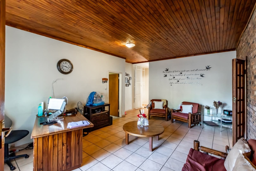 3 Bedroom Property for Sale in Kilner Park Gauteng