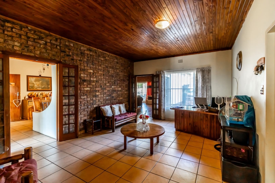 3 Bedroom Property for Sale in Kilner Park Gauteng