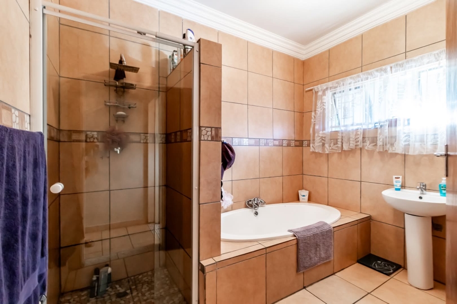 3 Bedroom Property for Sale in Kilner Park Gauteng