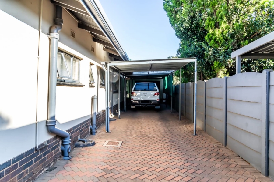 3 Bedroom Property for Sale in Kilner Park Gauteng