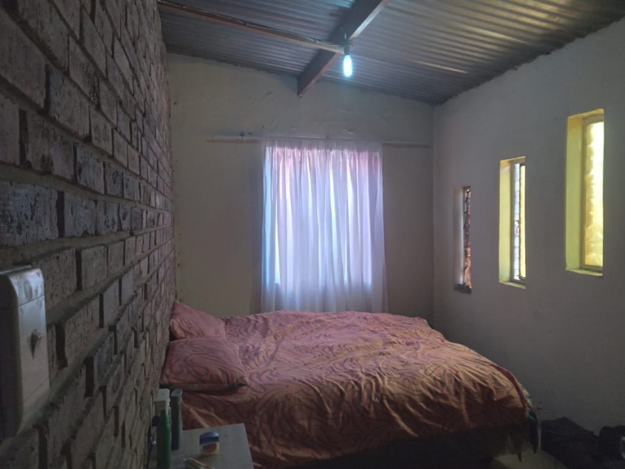 1 Bedroom Property for Sale in Zuurfontein Gauteng