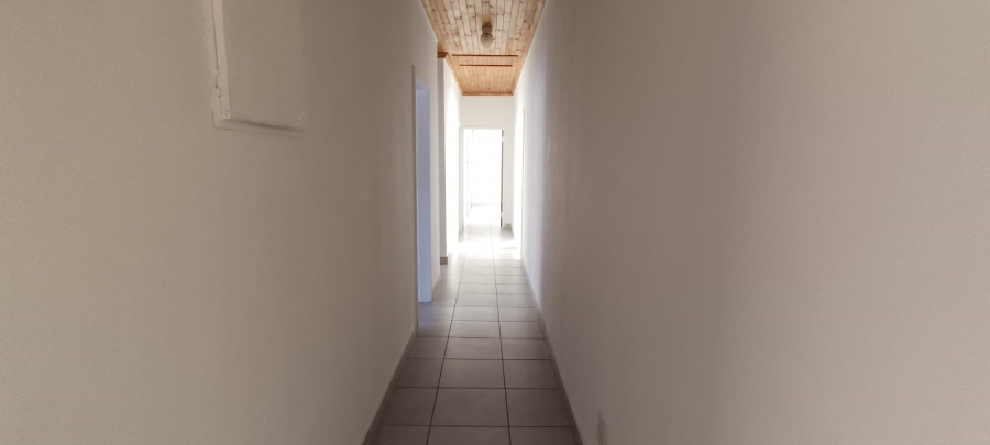 5 Bedroom Property for Sale in Carletonville Central Gauteng