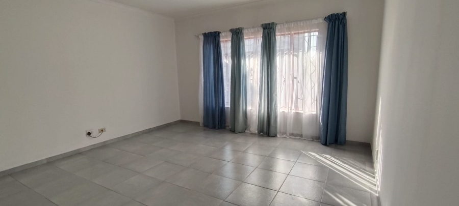5 Bedroom Property for Sale in Carletonville Central Gauteng