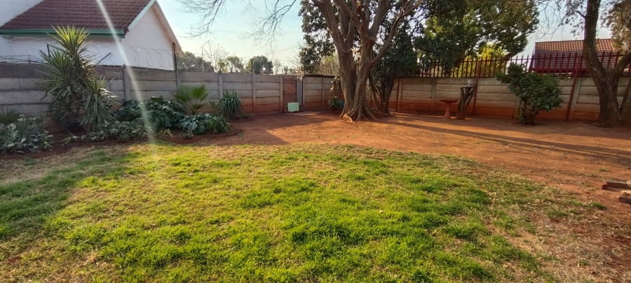 5 Bedroom Property for Sale in Carletonville Central Gauteng