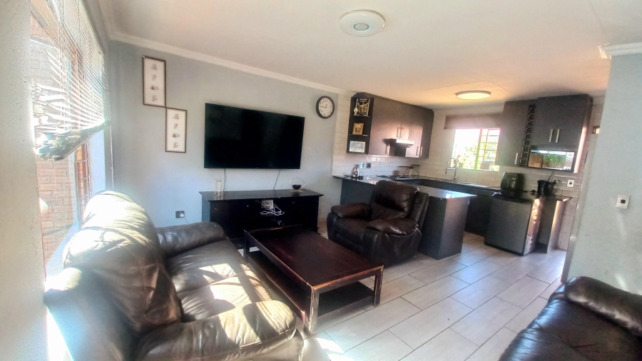 3 Bedroom Property for Sale in Noordhang Gauteng