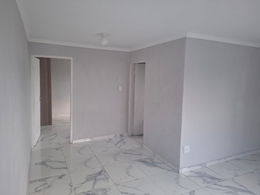 To Let 1 Bedroom Property for Rent in Croydon Gauteng