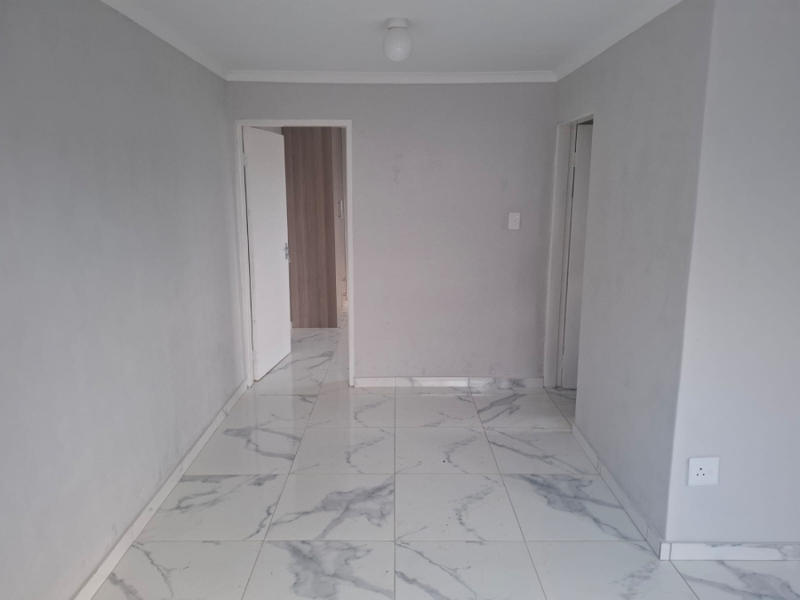 To Let 1 Bedroom Property for Rent in Croydon Gauteng