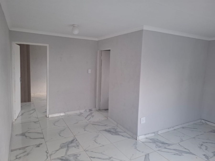To Let 1 Bedroom Property for Rent in Croydon Gauteng