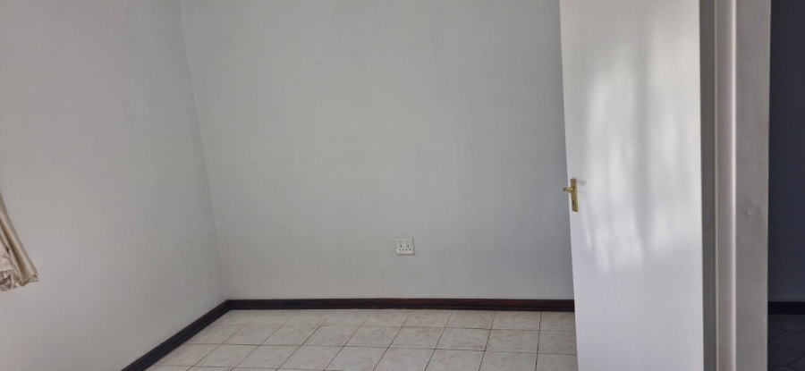 To Let 1 Bedroom Property for Rent in Suideroord Gauteng