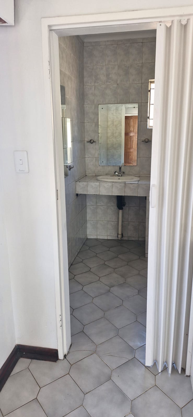 To Let 1 Bedroom Property for Rent in Suideroord Gauteng