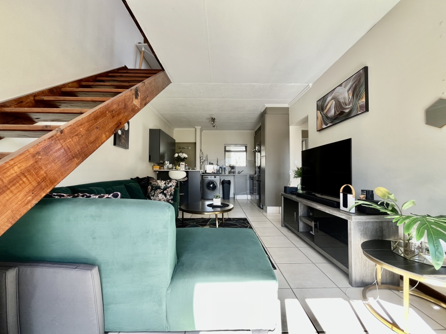 2 Bedroom Property for Sale in Beverley Gauteng