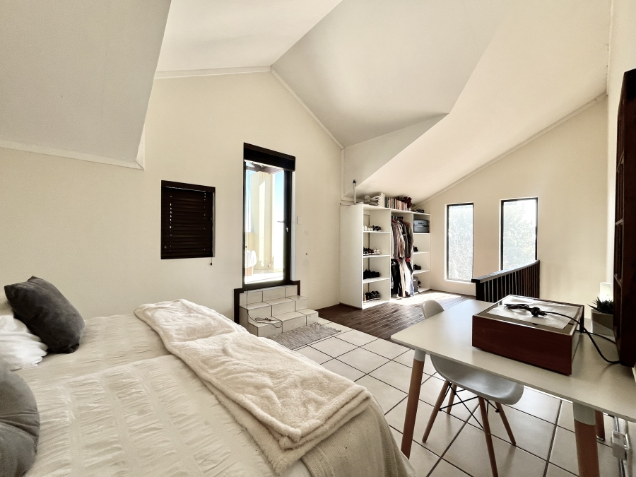 2 Bedroom Property for Sale in Beverley Gauteng