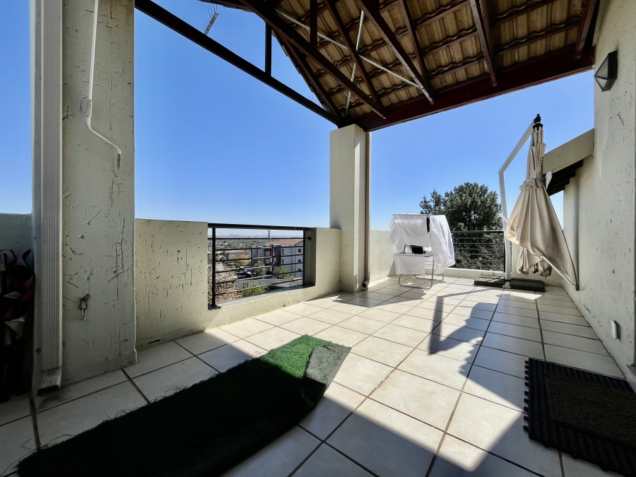 2 Bedroom Property for Sale in Beverley Gauteng