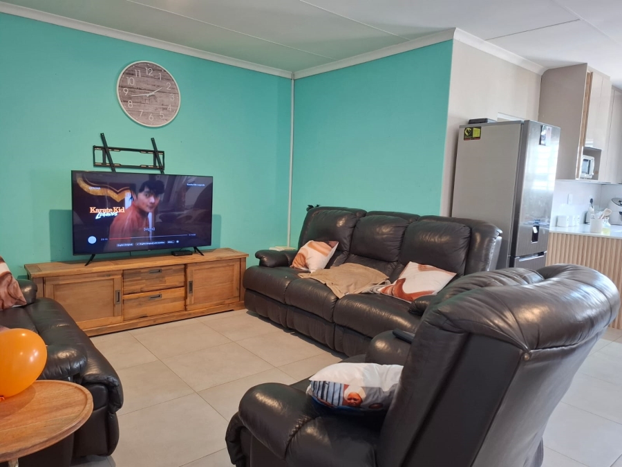 To Let 3 Bedroom Property for Rent in Marais Steyn Park Gauteng