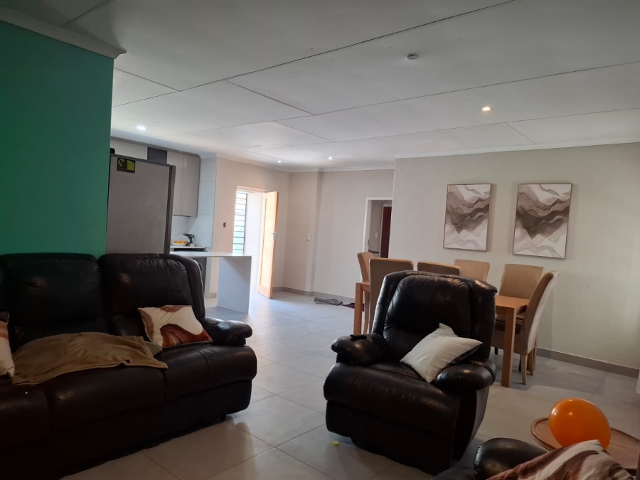 To Let 3 Bedroom Property for Rent in Marais Steyn Park Gauteng
