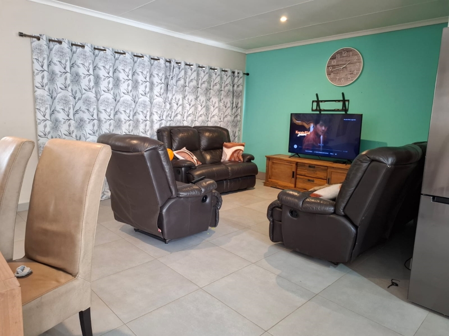 To Let 3 Bedroom Property for Rent in Marais Steyn Park Gauteng
