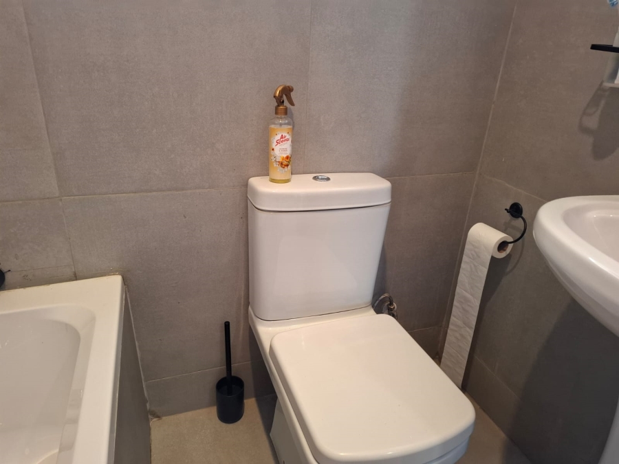 To Let 3 Bedroom Property for Rent in Marais Steyn Park Gauteng