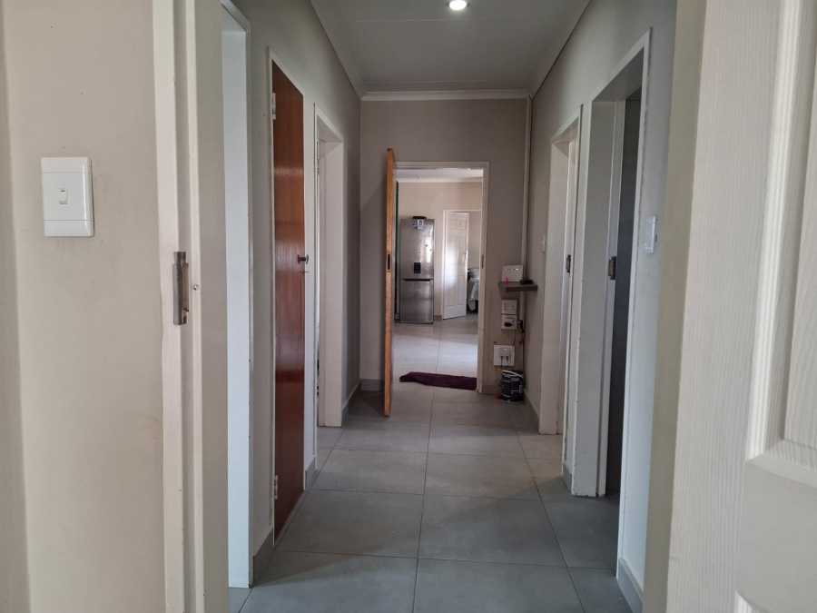 To Let 3 Bedroom Property for Rent in Marais Steyn Park Gauteng