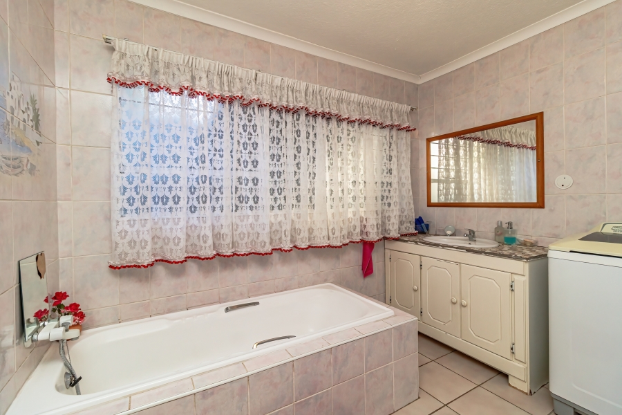 3 Bedroom Property for Sale in Edendale Gauteng
