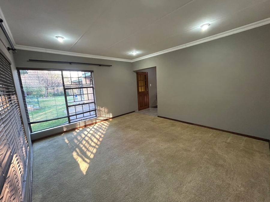 4 Bedroom Property for Sale in Vanderbijlpark SW 5 Gauteng
