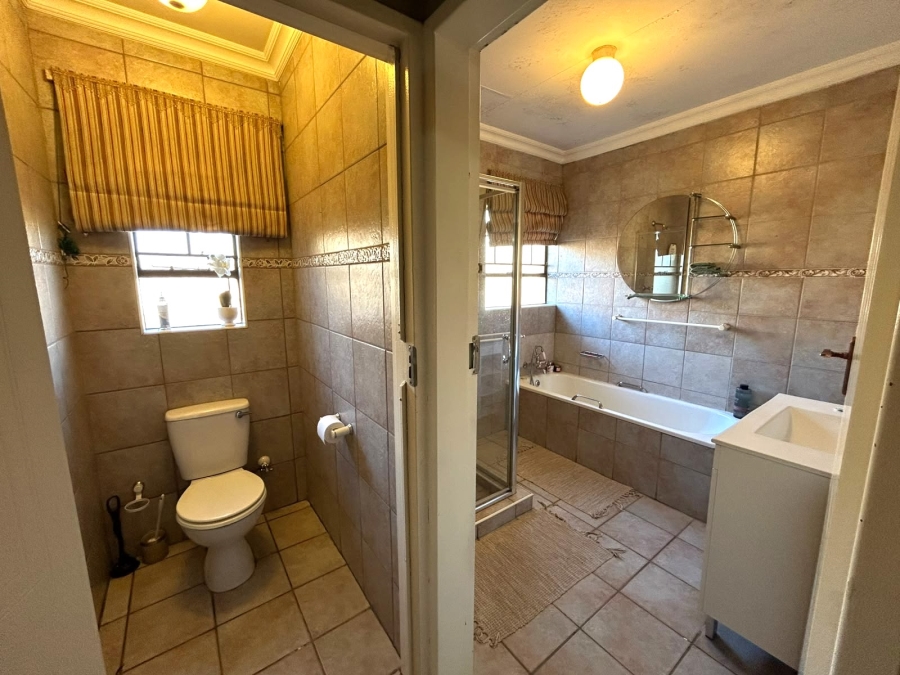 4 Bedroom Property for Sale in Vanderbijlpark SW 5 Gauteng