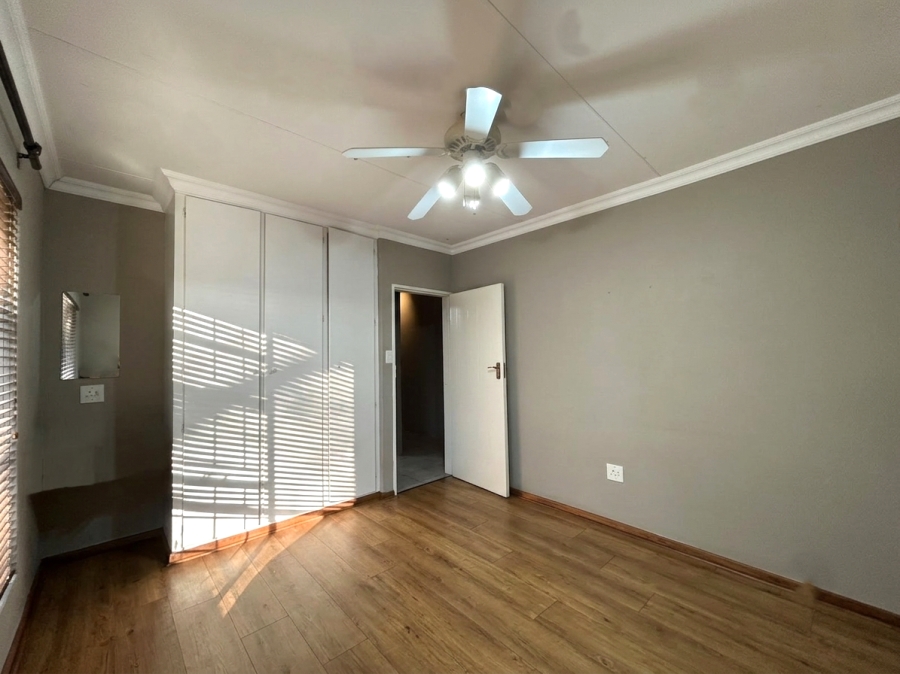 4 Bedroom Property for Sale in Vanderbijlpark SW 5 Gauteng