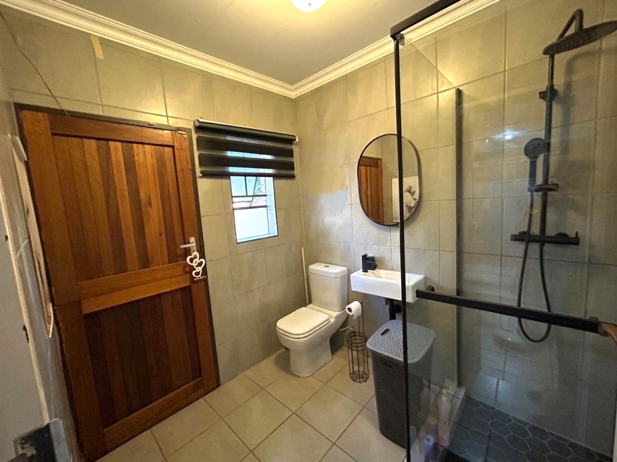 4 Bedroom Property for Sale in Vanderbijlpark SW 5 Gauteng