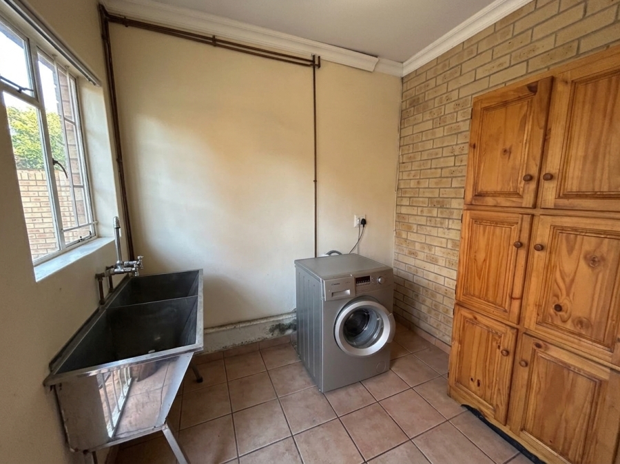 4 Bedroom Property for Sale in Vanderbijlpark SW 5 Gauteng