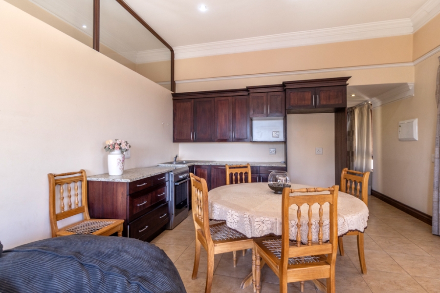6 Bedroom Property for Sale in Sable Hills Gauteng