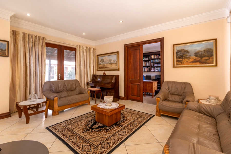 6 Bedroom Property for Sale in Sable Hills Gauteng