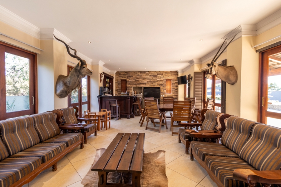 6 Bedroom Property for Sale in Sable Hills Gauteng