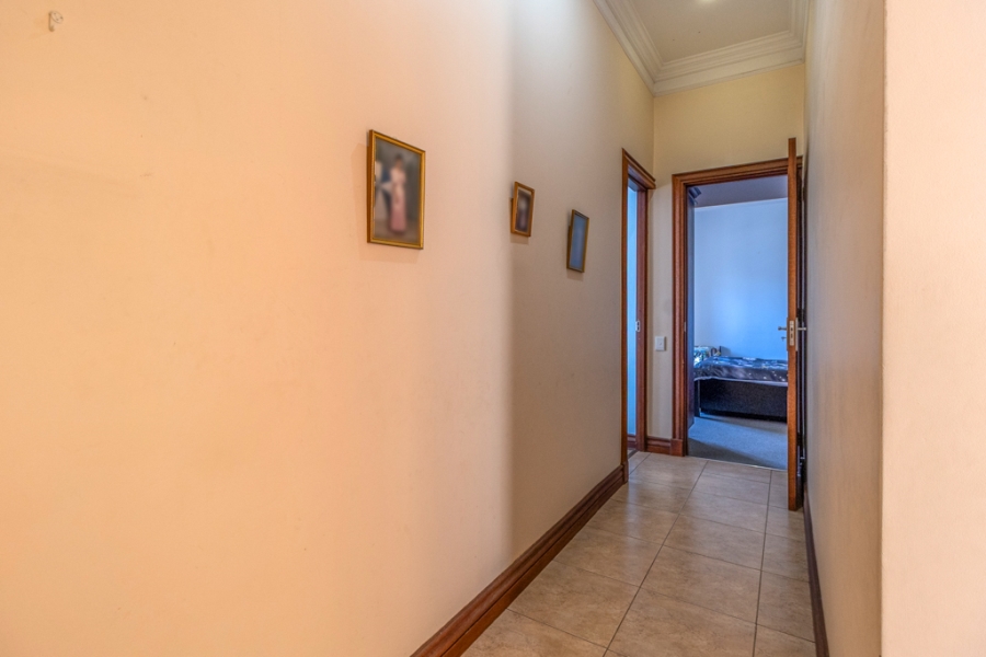 6 Bedroom Property for Sale in Sable Hills Gauteng