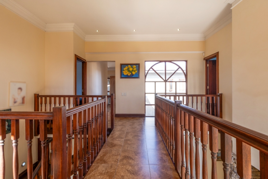 6 Bedroom Property for Sale in Sable Hills Gauteng