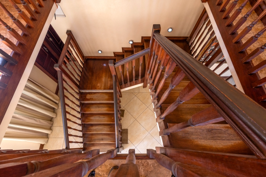 6 Bedroom Property for Sale in Sable Hills Gauteng