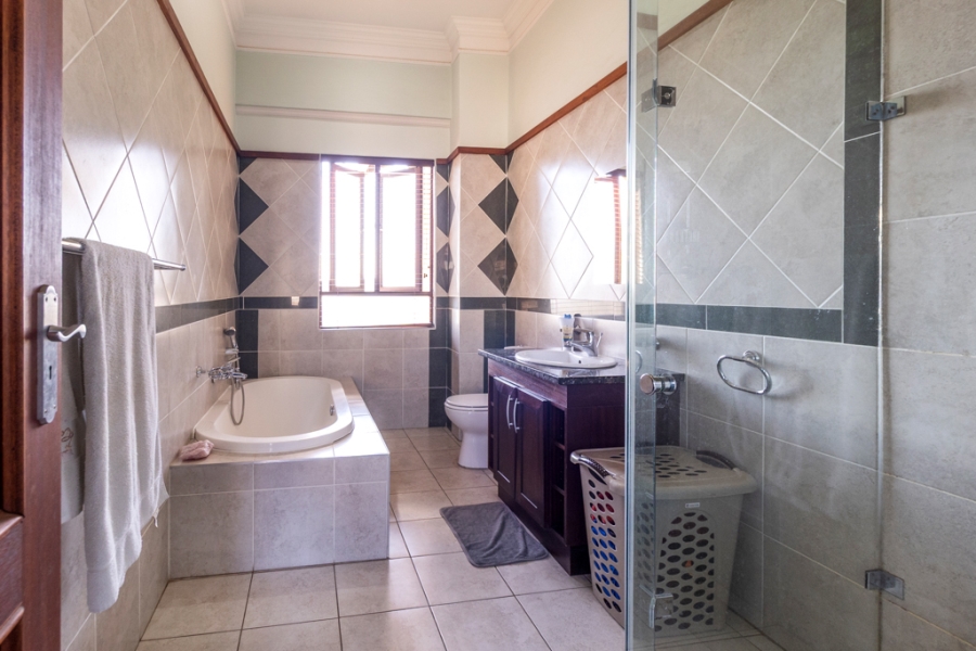 6 Bedroom Property for Sale in Sable Hills Gauteng